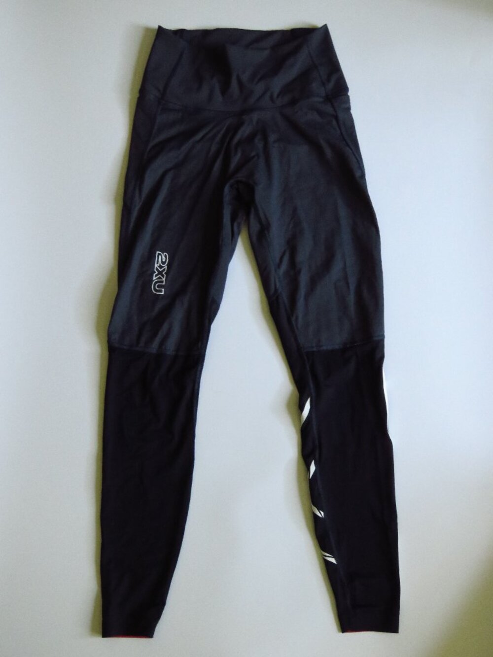 2XU Light Speed React Compression Tights